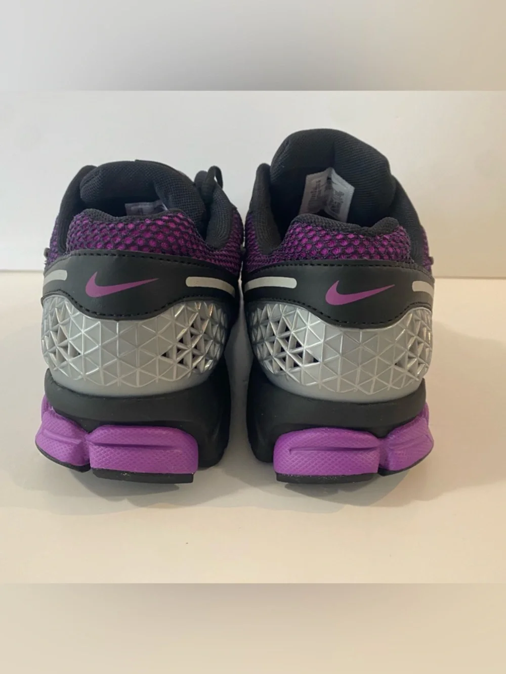 Nike Zoom Vomero 5 Sneakers - Picture 4 of 9